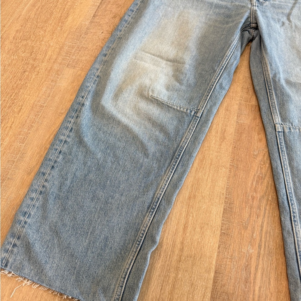 Madewell women’s  Relaxed Light Blue Jeans - Picture 2 of 7